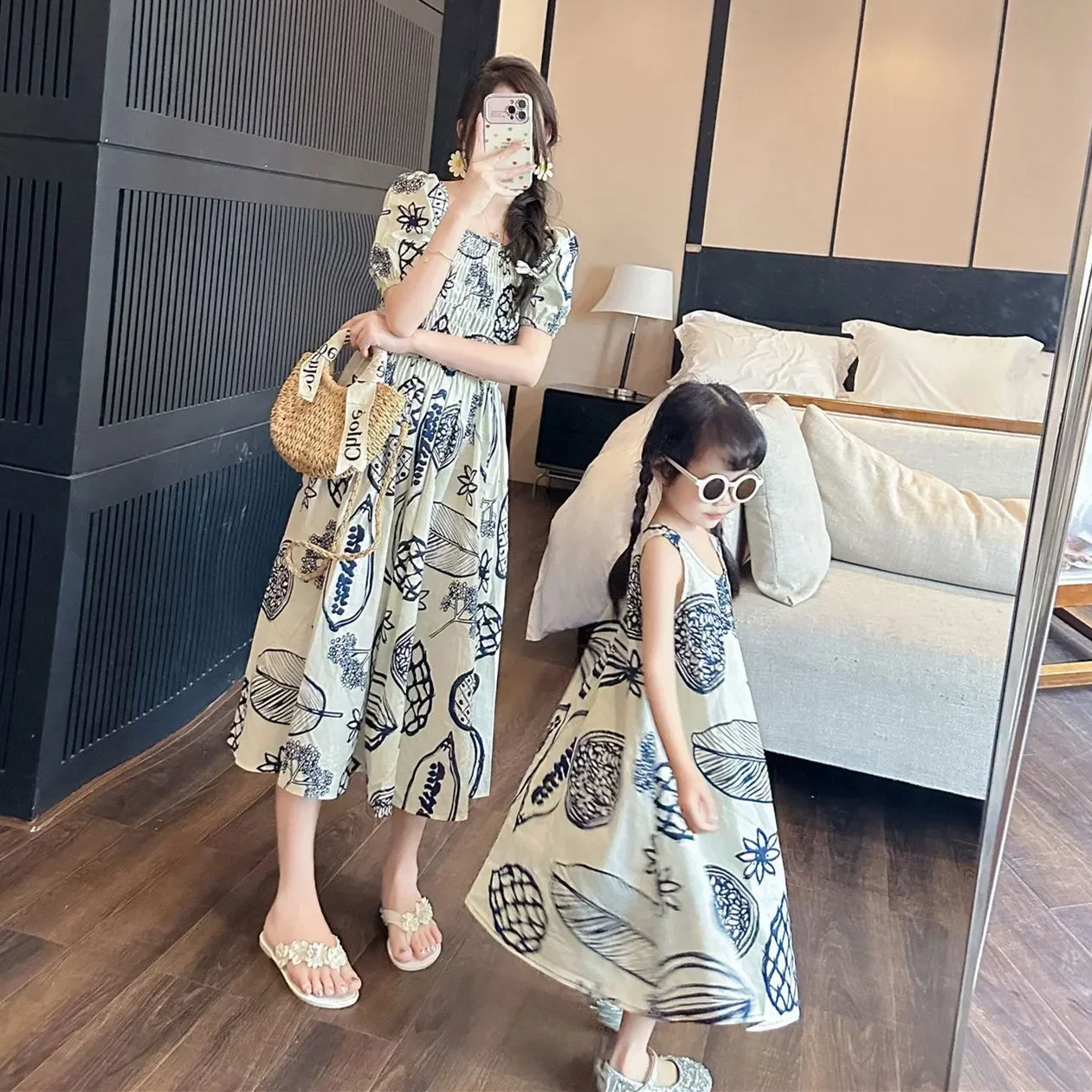 ชุดเดรสสตรีแบบสม็อคสไตล์เกาหลี - Plant Parent T Shirt บทวิจารณ์และราคา